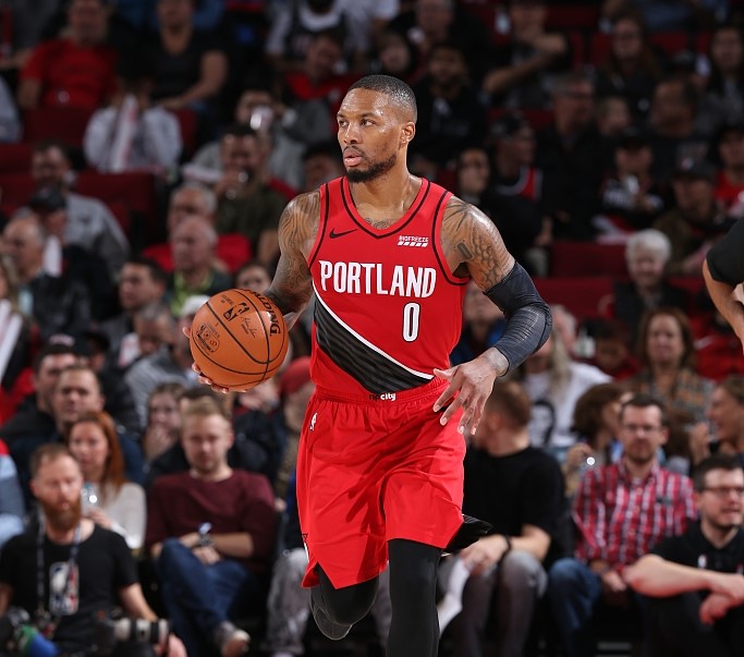 与巴黎维持 与巴黎维持