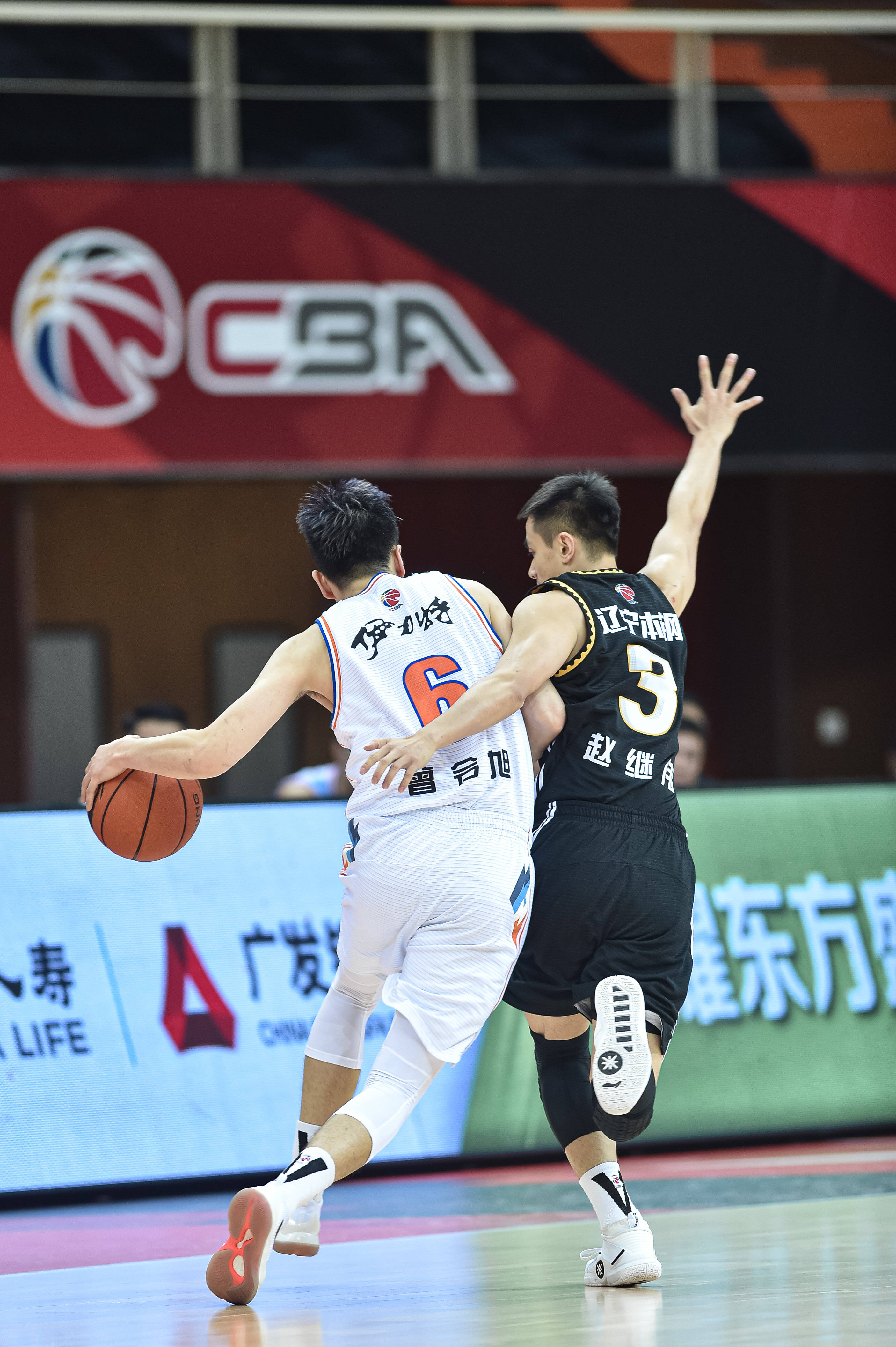 中场设置了 中场设置了